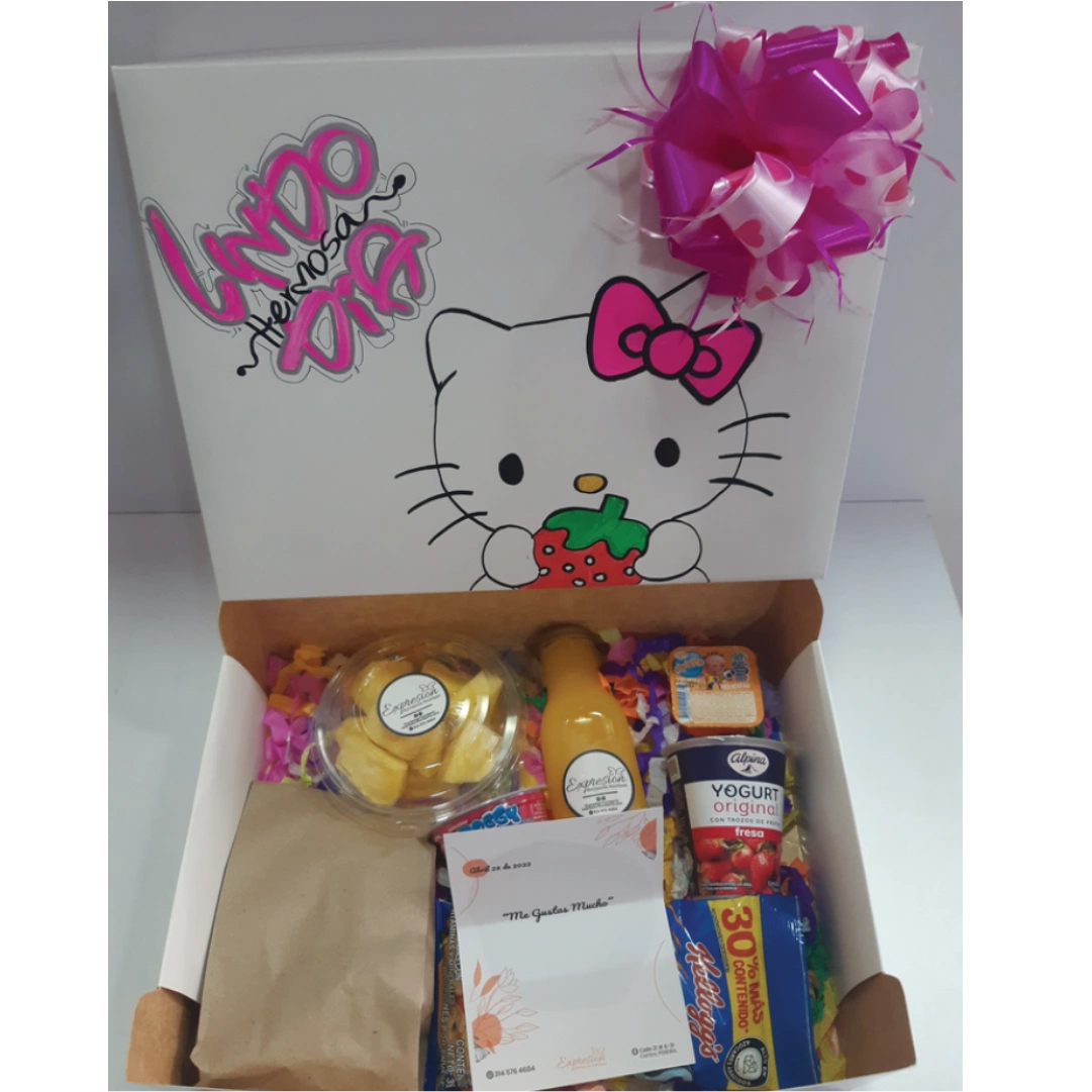 desayuno sorpresa hello kitty con frutas, pastel y caja personalizada a domicilio en Pereira, Dosquebradas y Armenia